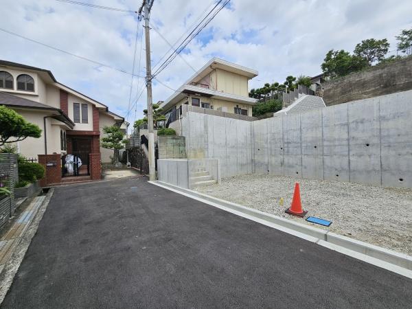 茨木市北春日丘４丁目の土地