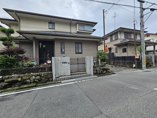 茨木市南春日丘７丁目　中古戸建