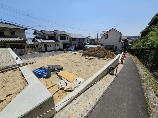 茨木市西安威１丁目の土地