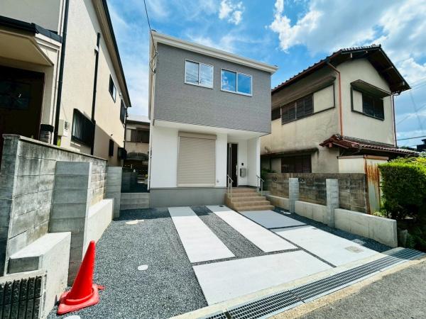 高槻市昭和台町２丁目　新築戸建