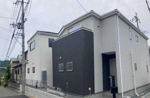 高槻市日吉台七番町　新築戸建　1号棟