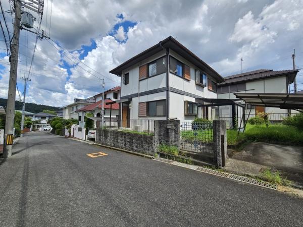 茨木市山手台１丁目の中古一戸建て