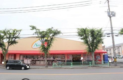 ローレルハイツ茨木総持寺第２号棟(バリュー100茨木太田店)