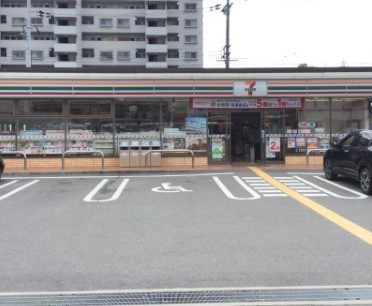 エンゼルハイムリバーサイド高槻(セブンイレブン高槻宮野町店)
