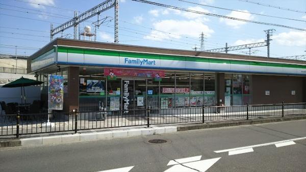 茨木市庄１丁目の中古一戸建て(ファミリーマート茨木三島中学校南店)