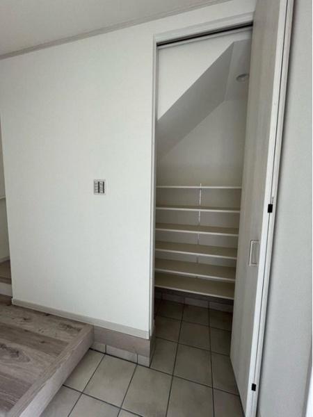 高槻市高西町　新築戸建　B号地