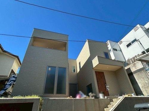高槻市南平台4丁目　新築戸建