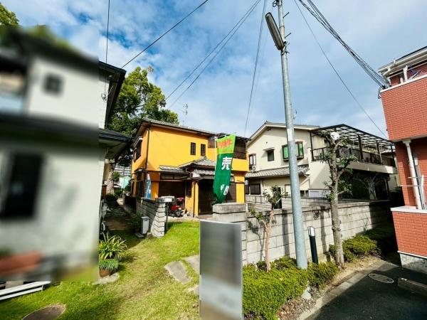 茨木市田中町の中古一戸建て(前面道路含む現地写真)