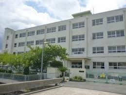 柳川ハイツ(高槻市立柳川小学校)
