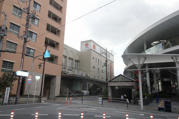 Brillia茨木下中条(阪急オアシス茨木駅前店)