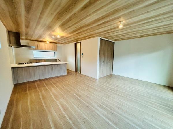 茨木市郡3丁目　新築戸建