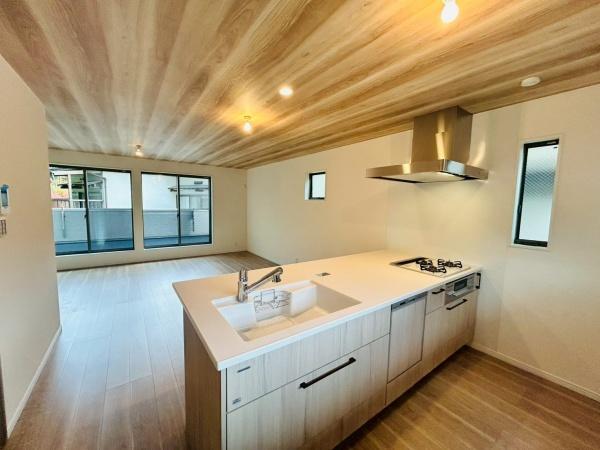 茨木市郡3丁目　新築戸建