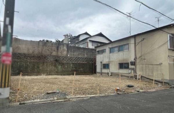 高槻市日吉台三番町　新築戸建