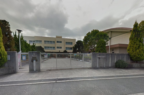 茨木市紫明園の中古一戸建て(茨木市立穂積小学校)