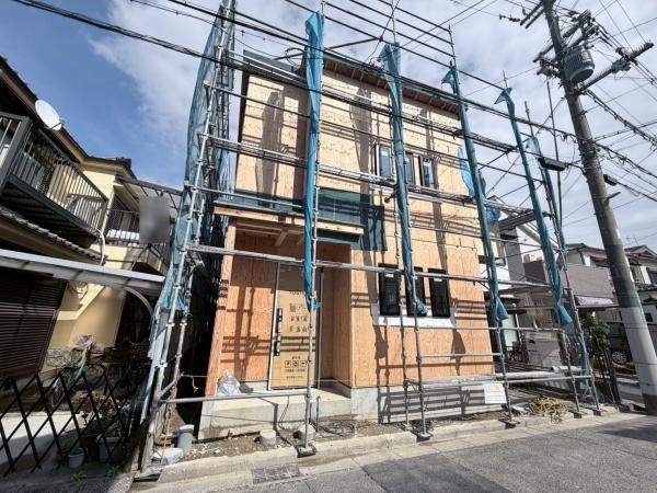 高槻市芝生町2丁目　新築戸建