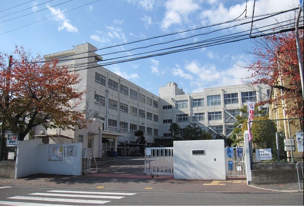 高槻市郡家本町　新築戸建　1号地(高槻市立郡家小学校)