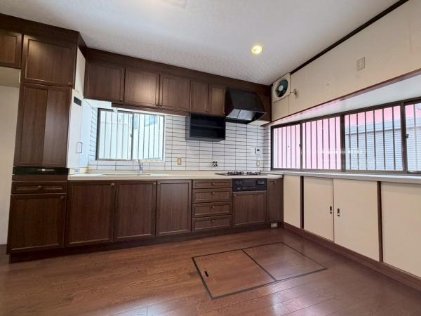 茨木市西安威１丁目の中古一戸建て