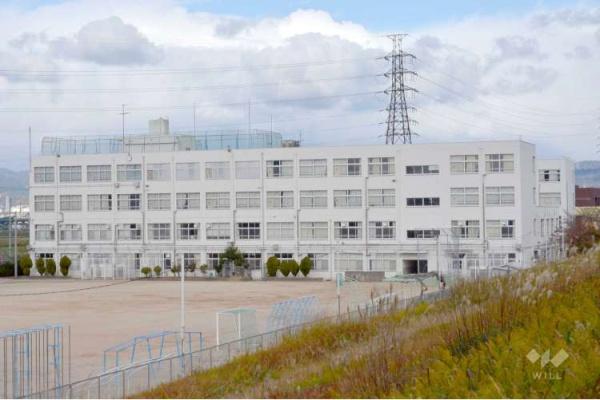 高槻市唐崎中1丁目　新築戸建　1号棟(高槻市立三箇牧小学校)