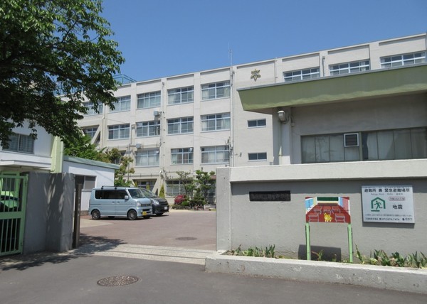 高槻市唐崎中1丁目　新築戸建　1号棟(高槻市立第七中学校)