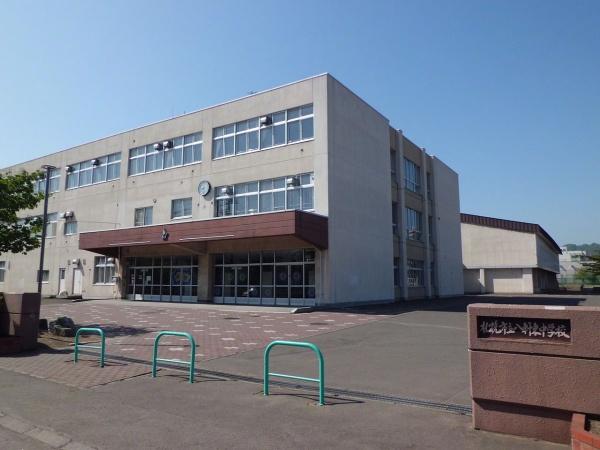 札幌市西区八軒七条西３丁目の中古一戸建て(札幌市立八軒中学校)