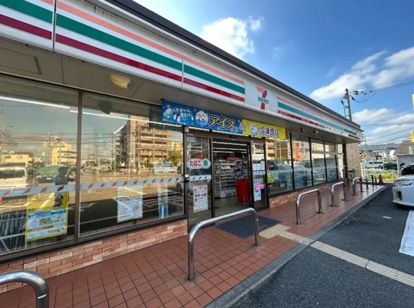 ライオンズマンション高槻リバーサイド(セブンイレブン高槻南芥川町店)