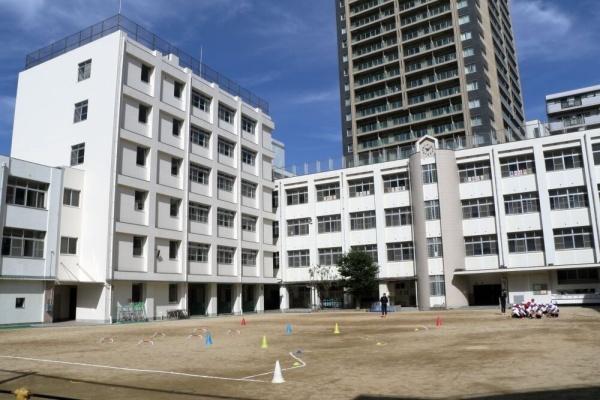 メゾン北梅田(大阪市立豊崎小学校)