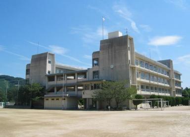 茨木市山手台４丁目の中古一戸建て(北陵中学校)