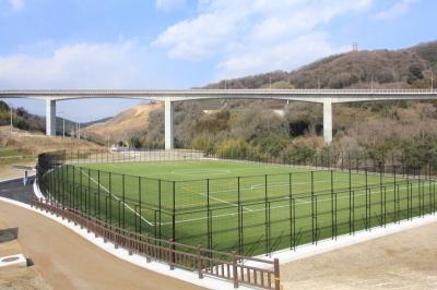 茨木市山手台４丁目の中古一戸建て(桑原ふれあい運動広場グラウンド)