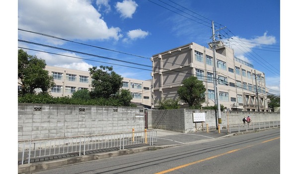 高槻市永楽町の新築一戸建(高槻市立松原小学校)