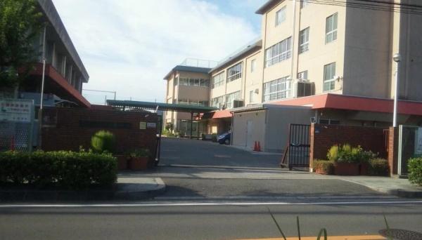 ダイヤシャトー千里(摂津市立三宅柳田小学校)