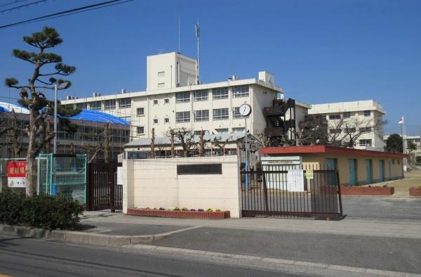 ダイヤシャトー千里(摂津市立第三中学校)