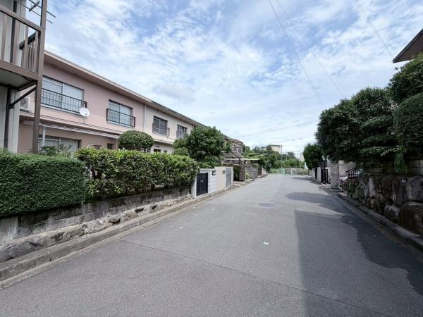 茨木市新郡山2丁目　中古テラスハウス