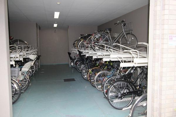ファミール茨木・舟木町弐番館