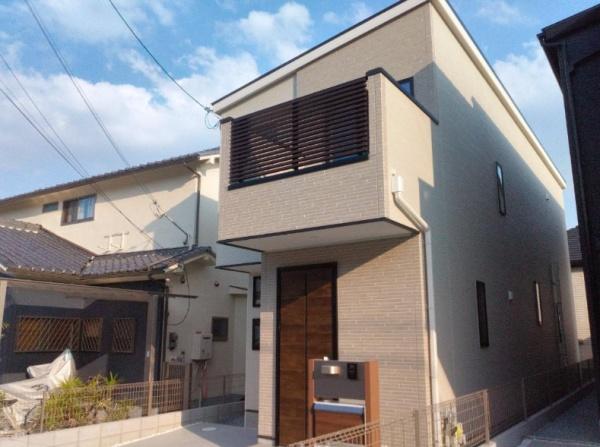 高槻市日吉台六番町　新築戸建　2号棟