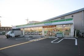 茨木ICO　CITY　West　Court(ファミリーマート茨木西河原店)