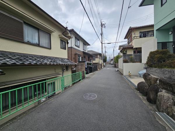 茨木市北春日丘２丁目　新築戸建