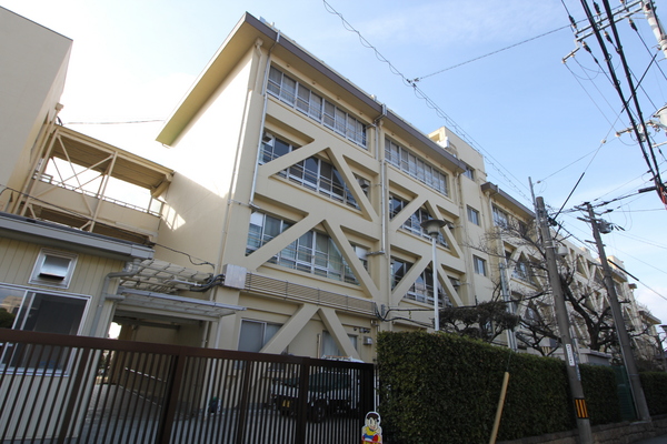 グランファーレ茨木(茨木市立茨木小学校)