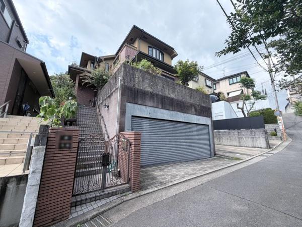 茨木市南春日丘3丁目　中古戸建