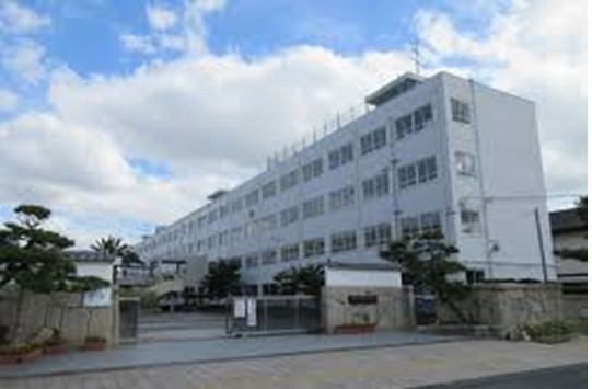 高槻市城西町　新築戸建　3号棟(高槻市立第一中学校)