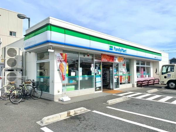 カテリーナ石神井公園(ファミリーマート越後練馬インター店)