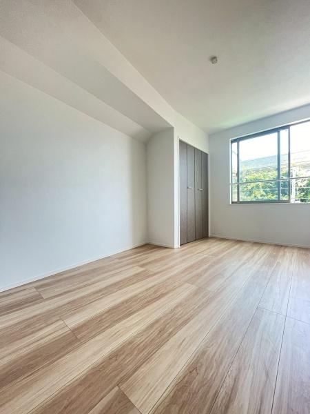 杉並区和泉４丁目の新築一戸建