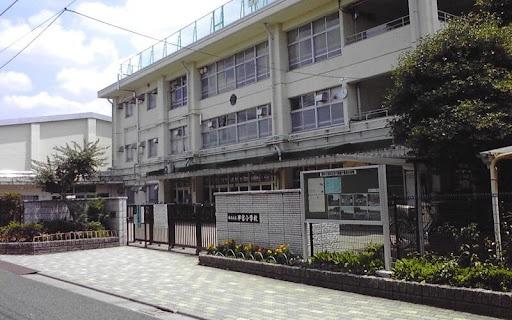 練馬区早宮3丁目の中古一戸建て(練馬区立早宮小学校)