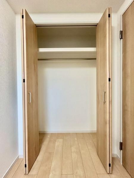 日商岩井第2方南町マンション(収納)