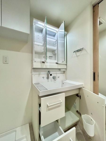 日商岩井第2方南町マンション(洗面台・洗面所)