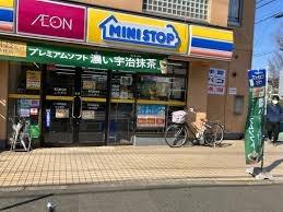 アールヴェール荻窪北(ミニストップ上井草店)
