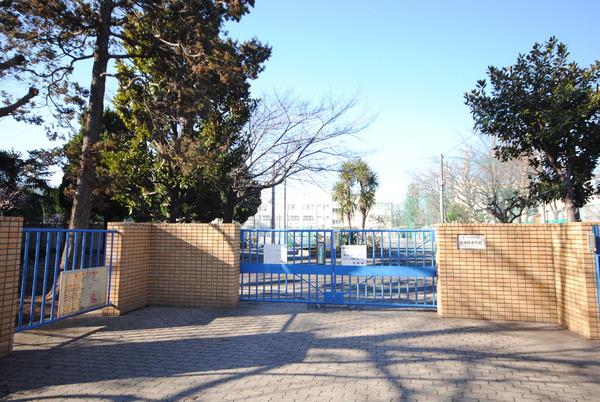 中野区鷺宮５丁目の中古一戸建て(中野区立北中野中学校)