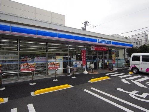 ヴィークコート豊玉サウス(ローソン練馬豊玉南一丁目店)