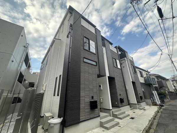新宿区北新宿３丁目の中古一戸建