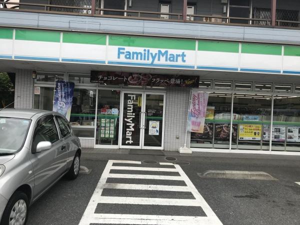 練馬区大泉町２丁目の中古一戸建て(ファミリーマート練馬大泉町店)