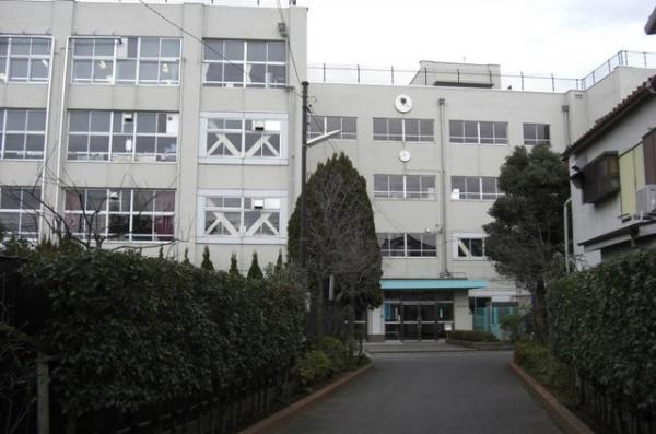 練馬区大泉学園町４丁目の中古一戸建て(練馬区立大泉学園中学校)